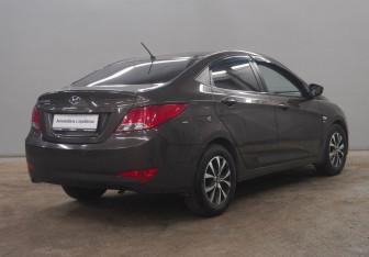 Подержанный автомобиль Hyundai Solaris Sedan 2016 года (5 фото)