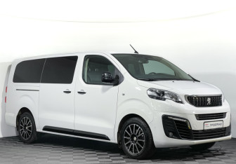 Подержанный автомобиль Peugeot Traveller 2022 года (3 фото)