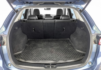 Подержанный автомобиль Mazda CX-5 2019 года (10 фото)