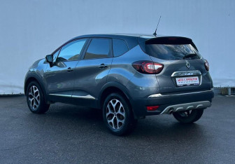 Подержанный автомобиль Renault Kaptur 2017 года (7 фото)