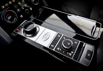 Подержанный автомобиль Land Rover Range Rover 2020 года (30 фото)