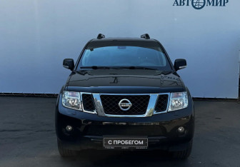 Подержанный автомобиль Nissan Pathfinder 2013 года (2 фото)