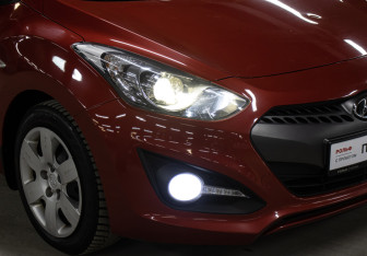 Подержанный автомобиль Hyundai i30 Hatchback 2015 года (22 фото)