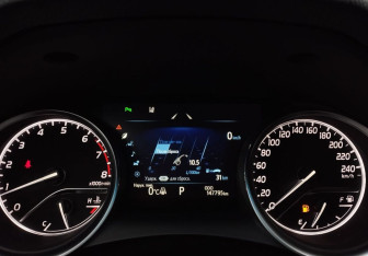 Подержанный автомобиль Toyota Camry Sedan 2019 года (13 фото)