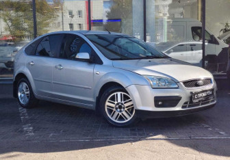 Подержанный автомобиль Ford Focus Hatchback 2007 года (3 фото)