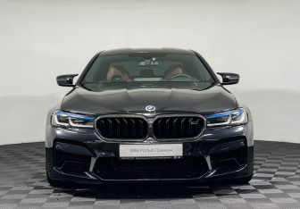 Подержанный автомобиль BMW M5 Sedan 2019 года (3 фото)