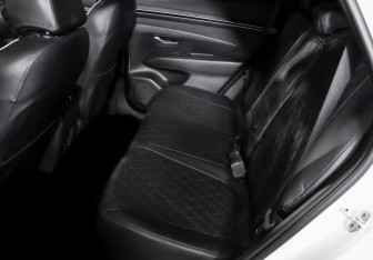 Подержанный автомобиль Hyundai Tucson 2022 года (10 фото)