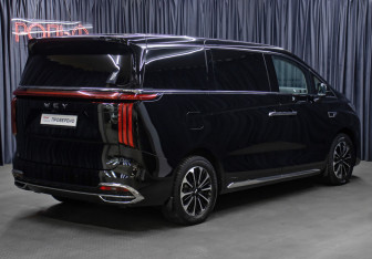 Подержанный автомобиль Wey 80 2024 года (5 фото)