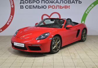 Подержанный автомобиль Porsche Boxster 2018 года (3 фото)