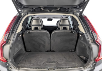 Подержанный автомобиль Volvo XC90 2021 года (10 фото)