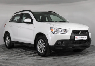 Подержанный автомобиль Mitsubishi ASX 2013 года (2 фото)