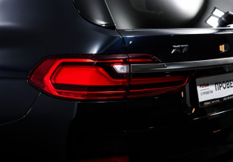 Подержанный автомобиль BMW X7 2019 года (17 фото)