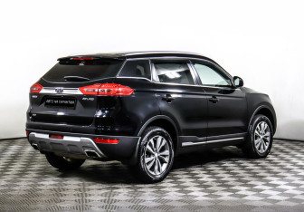 Подержанный автомобиль Geely Atlas 2018 года (3 фото)