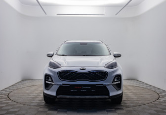 Подержанный автомобиль Kia Sportage 2020 года (2 фото)