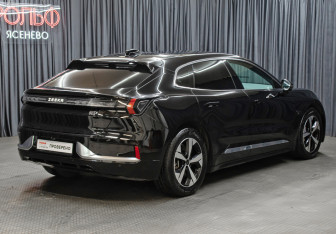 Подержанный автомобиль Zeekr 001 2023 года (5 фото)