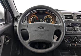 Подержанный автомобиль LADA (ВАЗ) Granta Sedan 2023 года (22 фото)