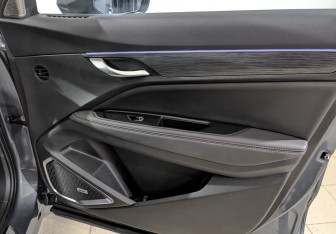 Подержанный автомобиль Geely Tugella 2023 года (25 фото)