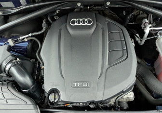 Подержанный автомобиль Audi Q5 2015 года (9 фото)