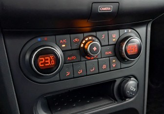 Подержанный автомобиль Nissan Qashqai 2013 года (21 фото)