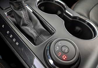 Подержанный автомобиль Ford Explorer 2016 года (27 фото)