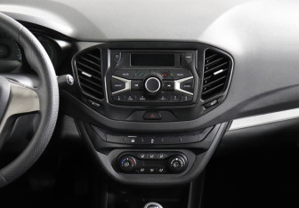 Подержанный автомобиль LADA (ВАЗ) Vesta Sedan 2016 года (8 фото)