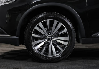 Подержанный автомобиль Mitsubishi Outlander 2018 года (28 фото)