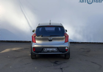 Подержанный автомобиль Kia Picanto 2012 года (6 фото)