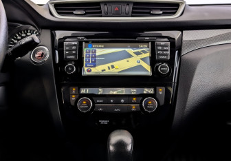 Подержанный автомобиль Nissan X-Trail 2016 года (15 фото)