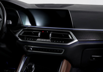 Подержанный автомобиль BMW X6 2020 года (13 фото)