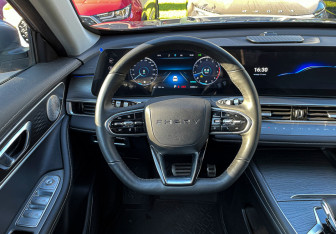 Подержанный автомобиль Chery Tiggo 8 Pro Max 2024 года (16 фото)