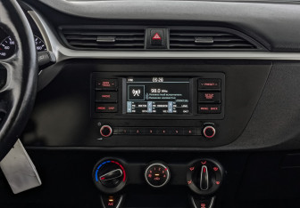 Подержанный автомобиль Kia Rio Hatchback 2021 года (16 фото)