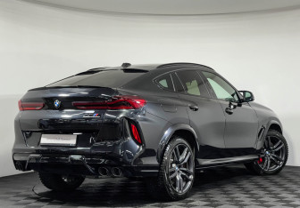 Подержанный автомобиль BMW X6 M 2024 года (2 фото)