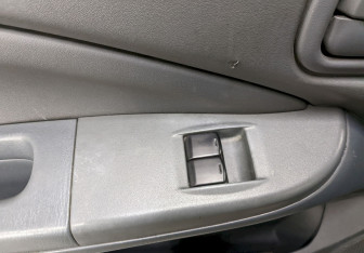Подержанный автомобиль Nissan Almera Classic 2007 года (12 фото)