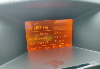 Подержанный автомобиль Opel Astra Sedan 2013 года (14 фото)