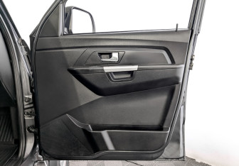 Подержанный автомобиль УАЗ Pickup 2024 года (24 фото)