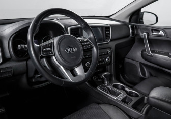 Подержанный автомобиль Kia Sportage 2021 года (14 фото)
