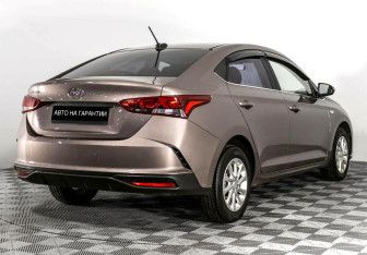 Подержанный автомобиль Hyundai Solaris Sedan 2020 года (3 фото)