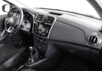 Подержанный автомобиль Renault Logan Sedan 2019 года (10 фото)