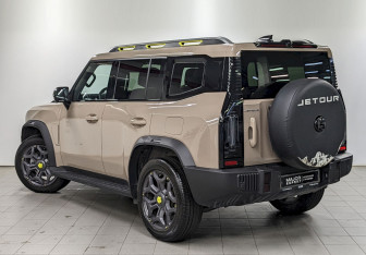 Подержанный автомобиль Jetour T2 2024 года (7 фото)