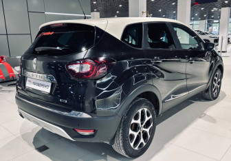 Подержанный автомобиль Renault Kaptur 2017 года (5 фото)