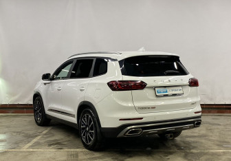 Подержанный автомобиль Chery Tiggo 8 Pro 2021 года (7 фото)