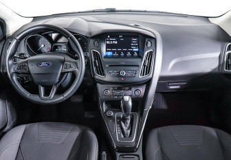 Подержанный автомобиль Ford Focus Sedan 2019 года (10 фото)