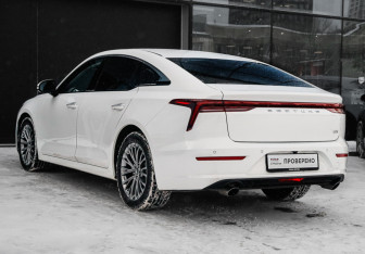 Подержанный автомобиль FAW Bestune B70 2023 года (7 фото)