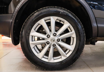 Подержанный автомобиль Nissan Qashqai 2016 года (23 фото)