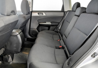 Подержанный автомобиль Subaru Forester Suv 2011 года (12 фото)