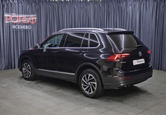 Подержанный автомобиль Volkswagen Tiguan 2018 года (7 фото)