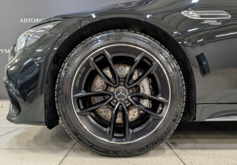 Подержанный автомобиль Mercedes-Benz AMG GT Coupe 2019 года (12 фото)
