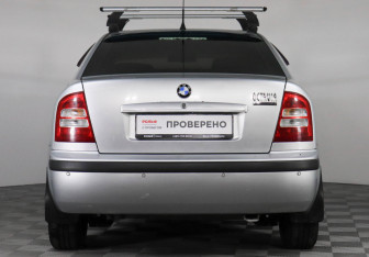 Подержанный автомобиль Skoda Octavia Liftback 2008 года (6 фото)