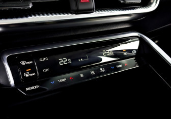 Подержанный автомобиль Kia K5 2021 года (27 фото)