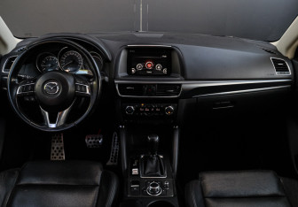 Подержанный автомобиль Mazda CX-5 2015 года (9 фото)